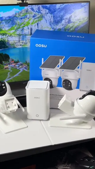 Aosu Meta ad: Keep your home safe day and night with the SolarCam D1 Classic Kit fro, live 334 days
