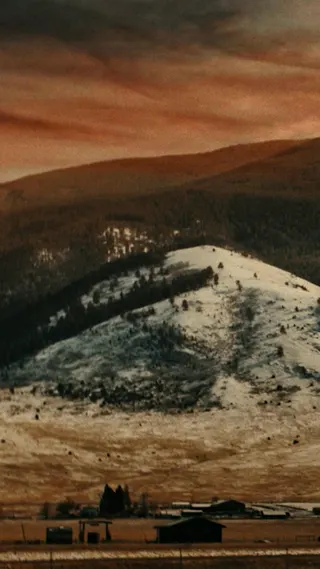 Gibson Meta ad: From campfires and front porches to the world’s biggest stages, Gibson, live 164 days