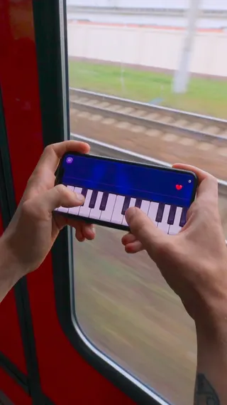 Hello Piano Meta ad: Play Piano Now!, live 51 days