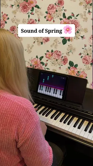 Hello Piano Meta ad: Play the piano and love every moment! #HelloPiano, live 55 days