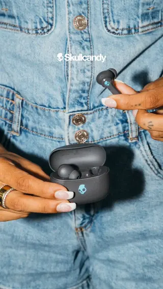 Skullcandy Meta ad: Listos cuando los necesites. Diseño compacto y sonido potente para aco, live 35 days