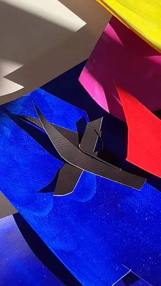 Smartist Meta ad: Hamburg based artist Ina Carla Cierniak (@inacierniak) creates bright,, live 90 days