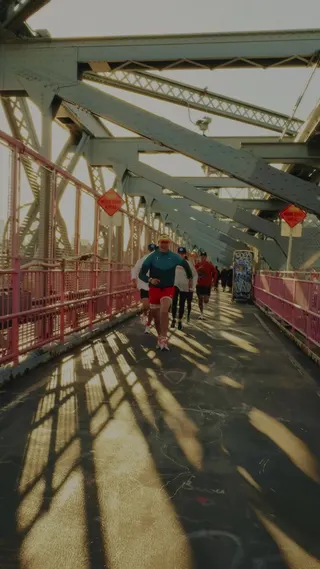 Strava Meta ad: Descubra o que está logo ali na esquina., live 101 days